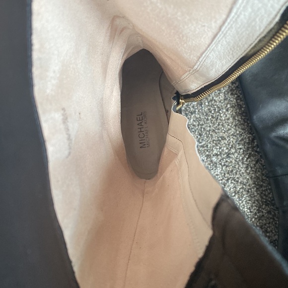 Michael Kors Caroline Leather Heel Black Boots size 8.5 - Picture 6 of 7